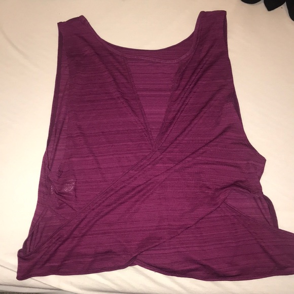 Zella plum workout tank - Picture 2 of 6